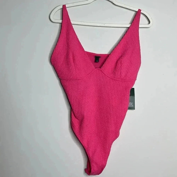 Wild Fable Textures Pink Bodysuit - Picture 2 of 9